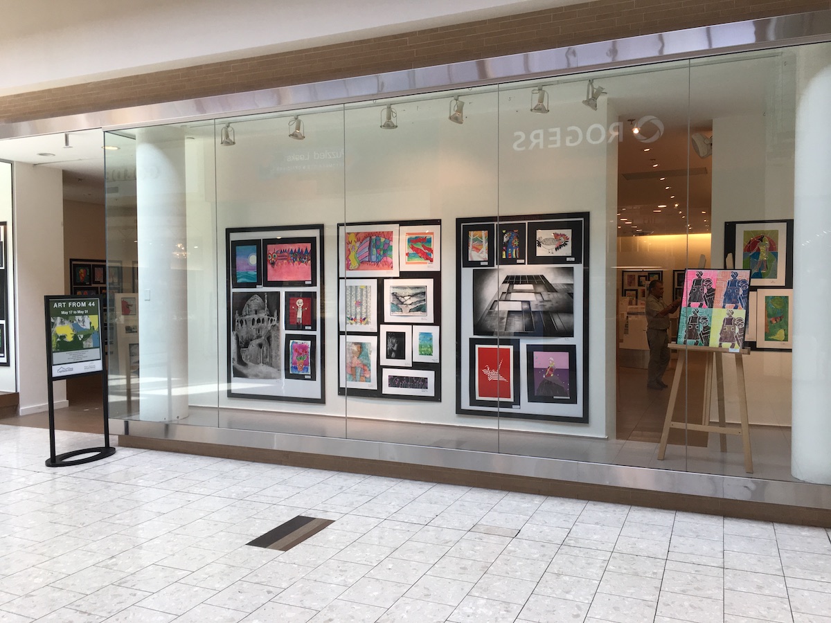 capillano mall gallery wall